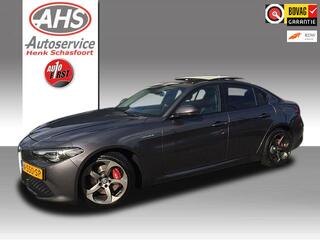 Alfa Romeo GIULIA 2.0 T AWD Veloce 280PK 4x4 PANORAMADAK