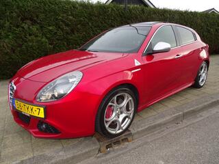 Alfa Romeo GIULIETTA 1.7 TBI QUAD. V-235Pk-Navi-Cruise-Led-Pano-Cilma