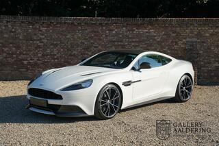 Aston Martin VANQUISH 6.0 V12 Touchtronic Only 18.700 kilometres from new, fresh full service, stunning condition