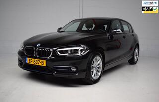 BMW 1-SERIE 118i Sport Line Edition ORG.NED / GROOT NAVI / PARKEERSENSOREN / DIGITALE TELLERS / LED