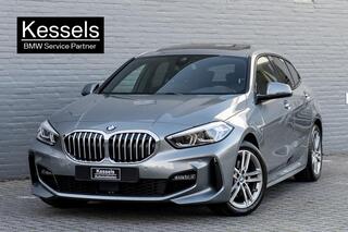 BMW 1-SERIE 118i / M-Sport / Panoramadak / Stoelverwarming / LED