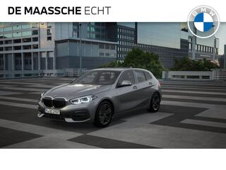 BMW 1-SERIE 118i Sport Line Automaat / Sportstoelen / Comfort Access / Parking Assistant / LED / Live Cockpit Professional