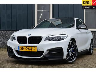BMW 2-SERIE Coupé M240i M-Performance High Executive Rijklaarprijs-Garantie Leder Schuifdak Led  19 Inch Apple-Carplay