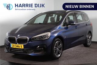 BMW 2-SERIE GRAN TOURER 218i 140 PK Executive Launch Edition - Automaat Org. NL 7p. | Cruise | Camera | PDC | NAV | Auto. Airco | LED | Afn. Trekhaak | LM 17'' |