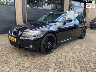 BMW 3-SERIE Touring 318i Corporate Lease Luxury Line Automaat leder navi