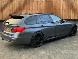 BMW 3-SERIE Touring 316i LCI M Performance Automaat 20 inch!