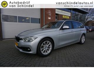BMW 3-SERIE Touring 330i 252PK 6 CILINDER LUXURY KEURIGE NETTE STAAT CAMERA FULL LED STOELVERWARMING ELECTR.STOELEN+MEMORY NAVI CLIMA CRUISE BLUETOOTH PDC V+A 17INCH ELECTR.KLEP ENZ...