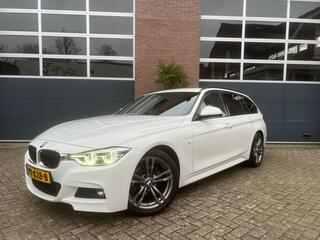 BMW 3-SERIE Touring 318i Corp. Lease Exe / M-Styling / NAP / Apple