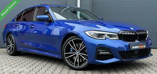 BMW 3-SERIE 330i High Executive M-Sport Schuifdak/H&K/LED/19"