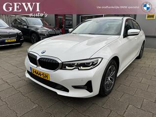 BMW 3-SERIE 320i High Executive Edition Mineralweiss metallic