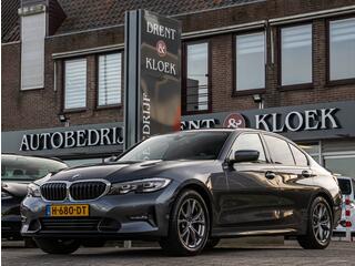 BMW 3-SERIE 320i Exe Edition ORG NL APPLE CARPLAY AMBIENTE ZWARTE HEMEL 84000KM!!