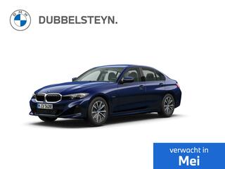 BMW 3-SERIE Sedan 320e | 17'' | Curved Display