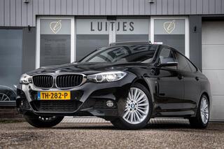 BMW 3-SERIE GT 320i M-Pakket Pano-dak Leder Org.NL I Dealer-ond. I 1e-eig. I Topconditie.