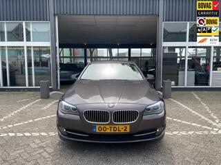 BMW 5-SERIE 520i High Exec AUT NAP Voll Historie Nwe ketting
