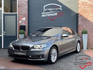 BMW 5-SERIE 520d xDrive Luxury Edition Pano Head Up 360g Hill Hold
