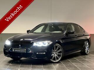 BMW 5-SERIE 520i High Executive M-sport | BTW | Camera | NAP | Harman Kardon | Carplay | 20 inch |