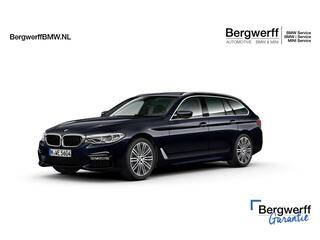 BMW 5-SERIE Touring 520d - M-Sport - Pano - Comfortzetels - Navi Prof - Adaptive LED