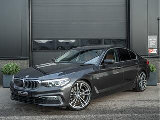 BMW 5-SERIE 530i High Executive | SophistoGrau | Luxury Line | Leder | Virtual | Sfeer | Memory | Keyless Entry |