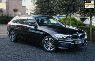 BMW 5-SERIE Touring 520i Executive Edition NL-Auto Leer Dealer onderH.