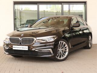BMW 5-SERIE Sedan 540i High Executive / Comfortstoelen / 19 inch / stoelventilatie