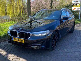 BMW 5-SERIE Touring 520d Business Edition Plus 1 Eig. b.j. 4-2021 17000 km 19"Led verlichting
