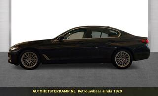 BMW 5-SERIE 530d 286 PK Luxury Line ACC Head-Up Glazen Schuifdak Comfortstoelen