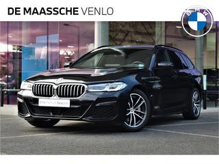 BMW 5-SERIE Touring 530i High Executive M Sport Automaat / Panoramadak / Laserlight / Head-Up / Live Cockpit Professional / Parking Assistant / Driving Assistant Professional / Adaptief onderstel