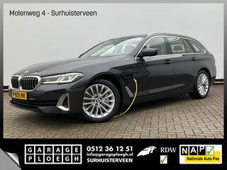 BMW 5-SERIE Touring 520e Edition Plus Luxury Line Laser Orig.NL Comfortzetels Nieuwstaat Business PHEV Plug-in