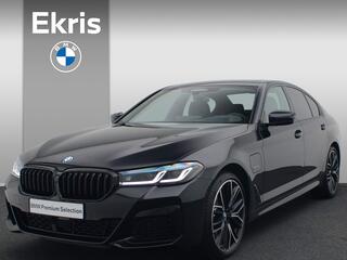 BMW 5-SERIE Sedan 530e High Executive M Sportpakket Pro / Schuifdak / Driving Assistant Professional / Laserlight / Head-Up Display / Harman Kardon / 20''