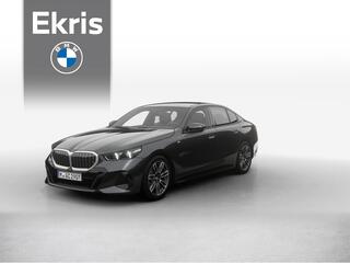 BMW 5-SERIE Sedan 520i | M Sportpakket | Innovation Package | Travel Package | Comfort Package