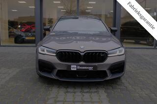 BMW M5 Competition 625PK carbon B&W