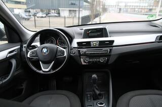 BMW X1 sDrive18i Panoramadak | LED | Full Map | NAVI