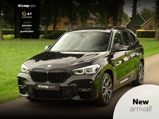 BMW X1 xDrive25e M-High Exe. Memorystoel | Carplay | Schuifdak | Camera | Head-up Display