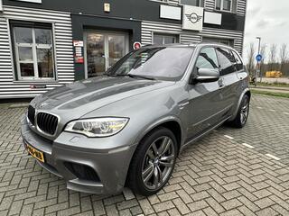 BMW X5 M 4.4i Akrapovic | 555pk | Fully Led | Panodak | Keyless entry & Go