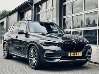 BMW X5 xDrive40i | 7 persoons | Luchtvering | Panodak | 360* Camera | Active Steering | Beige Leer | Trekhaak | Driving Assist Plus | Adapt Cruise | Marge