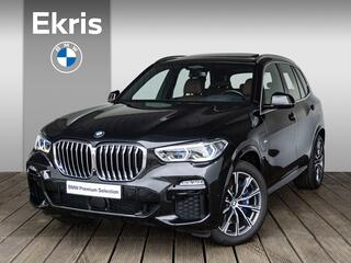 BMW X5 xDrive45e High Executive / Model M Sport / Active Steering / Massagefunctie / Driving Assistant Professional / BMW Individual Exterieur Line Aluminium zijdeglans /