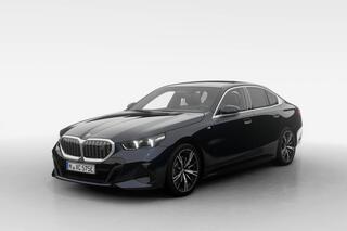 BMW i5 Sedan eDrive40 84 kWh | M Sportpakket | Trekhaak met elektrisch wegklapbare kogel