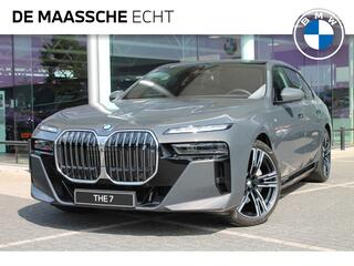 BMW i7 xDrive60 High Executive M Sport / Panoramadak Sky Lounge / Active Steering / Stoelventilatie / Massagefunctie / Bowers & Wilkins / Live Cockpit Professional