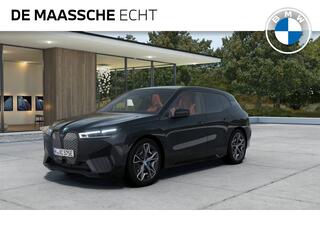 BMW iX xDrive40 High Executive 71 kWh / Sportpakket / Personal CoPilot / Glasdak Sky Lounge