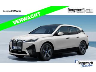 BMW iX xDrive40 - Stoelventilatie - Sportpakket - Driving Ass Prof - Pano - Harman Kardon