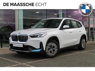 BMW iX1 xDrive30 67 kWh / Adaptief M Onderstel / Parking Assistant / Widescreen Display