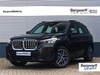 BMW iX1 xDrive30 M-Sport - Trekhaak - Stoelverwarming - Camera - Navigatie