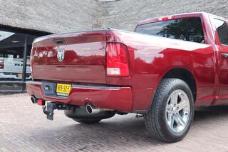 Dodge RAM PICKUP 1500 5.7 V8 Quad Cab | 6 Zitplaatsen | LPG Onderbouw | Lange Laadbak | Camera | Trekhaak