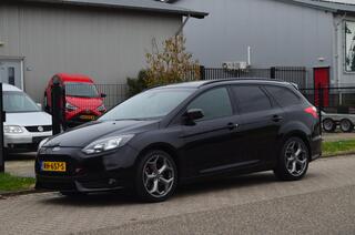 Ford FOCUS Wagon 2.0 EcoBoost ST-2