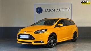 Ford FOCUS Wagon 2.0 EcoBoost ST-3 250pk Volleer/Cruise/PDC/Xenon