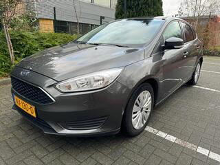 Ford FOCUS 1.0 EcoBoost / Navi / Airco / PDC