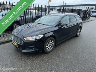 Ford MONDEO Wagon 1.5 Trend lees tekst
