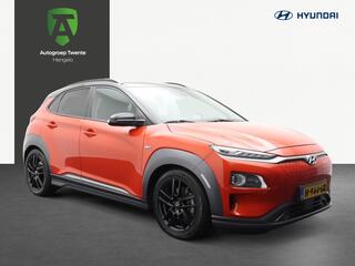 Hyundai Kona EV Premium | SPORTPAKKET! | Verlaagd | 17'' LMV | 204 PK!