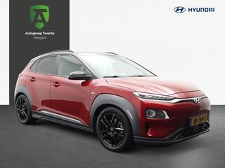 Hyundai Kona EV Premium | SPORTPAKKET! | Verlaagd | 17'' LMV | Trekhaak