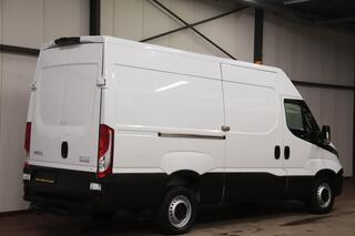 Iveco DAILY 35S14V 2.3 352 H2 AUTOMAAT 3500KG TREKVERMOGEN